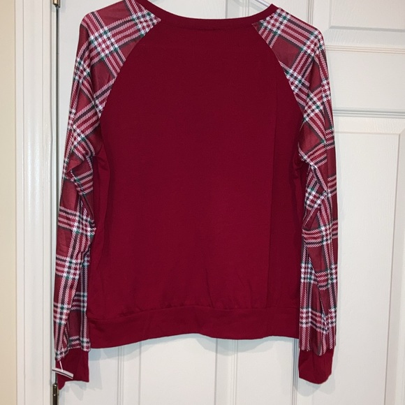 Plaid and Red “Merry Christmas” Long Sleeve Top Holiday Festive Reindeer Soft - Picture 2 of 2
